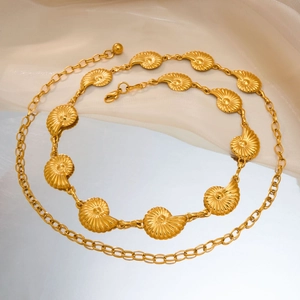 Adjustable 18k gold plated conch shell waist chain with textured metallic link design