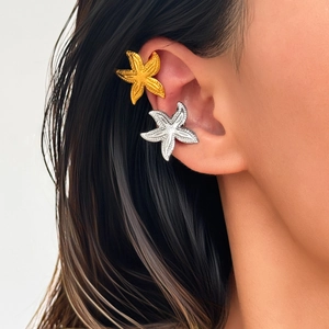 Pendientes de estrella de mar bañados en oro de 18K y plata con textura radial fina