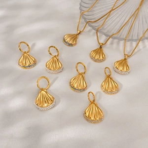Collana E Orecchini In Acciaio Inossidabile Placcato Oro 18K A Forma Di Conchiglia Con Künstliche Perle E Zirconia Gioielli Da Donna