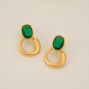 18k gold plated stainless steel stud earrings featuring emerald green oval gemstones