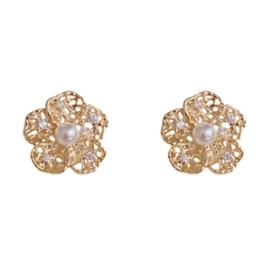 Elegant gold hollow flower petal earrings with pearl center and sparkling micro diamonds
