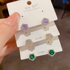 Boucles d'Oreilles Clous Fleur pour Femmes Bijoux en Cuivre avec Strass et Tige en Argent Sterling 925 Petit Cadeau