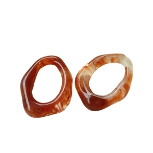 Franse stijl amber schildpadpatroon hars hanger ringen voor DIY sieraden en oorbellen