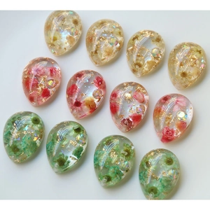 Perle in resina a goccia con fiori secchi e foglia d'oro per gioielli fai da te