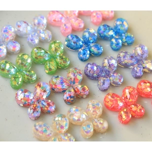 Dijes de mariposa de resina brillante con lentejuelas para manualidades y joyería DIY