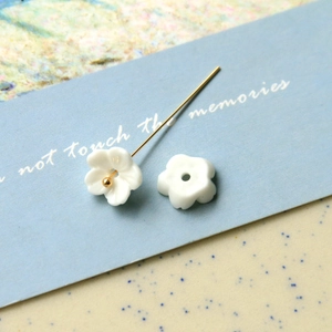 Fleurs en résine blanche avec tiges dorées pour accessoires de création de bijoux DIY