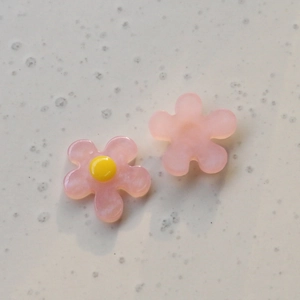 DIY resin flower charms in jelly pink color for hair clips and phone case decoration