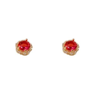 Élégantes boucles d'oreilles fleur en or avec zircon rouge et halo de cristaux