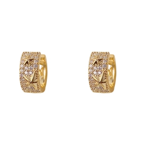 Boucles d'oreilles créoles étoiles dorées avec pavé de micro-oxydes de zirconium