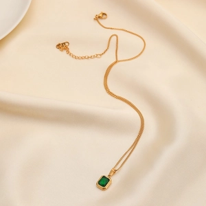 Retro 18K gold plated titanium necklace with rectangular emerald green gemstone pendant