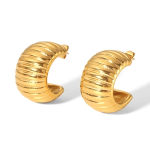 Chic 18K gold plated stainless steel croissant C-shape hoop earrings for women