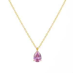 Dettaglio del ciondolo a goccia in zircone rosa con castone a griffe placcato oro 18k