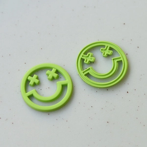 Ciondoli a forma di faccina verde con occhi a stella per fermagli e gioielli fai-da-te