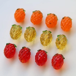 Miniatuur glazen ananas kralen set van 12 stuks in geel oranje en rood voor DIY sieraden maken