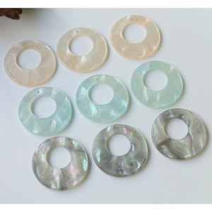 Holographic round resin charms with marble texture for DIY jewelry and earrings set