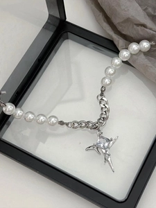 Collana da uomo in acciaio al titanio con perle e pendente a stella in scatola regalo