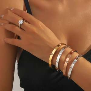 Set gioielli da donna con bracciale in acciaio al titanio fiore cuore e anello con diamante