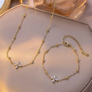 Roestvrij Staal Zirkonia Klavertje Vier Sieradenset Met Ketting Armband En Oorknopjes Verguld Vrouwen Sieraden