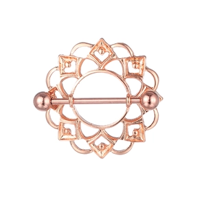 Roségouden tepelschild met mandala bloemmotief en hol ruitontwerp voor tepelpiercings