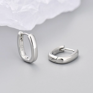 Orecchini a cerchio a U in argento sterling 925 con design geometrico ovale minimalista