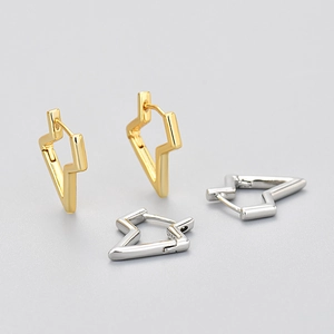 Irregular geometric lightning bolt earrings in gold and S925 silver finish
