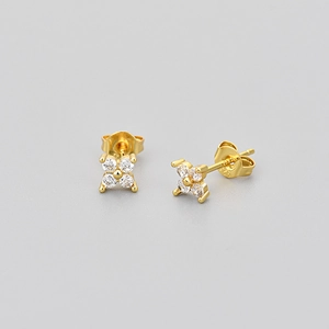 S925 sterling silver four-leaf clover stud earrings with gold plating and zircons