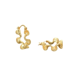 Elegant 925 silver gold-plated C-shaped earrings with textured ruffle water wave design