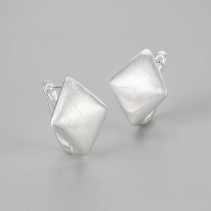 Minimalist brushed silver quadrilateral hoop earrings in S925 sterling silver