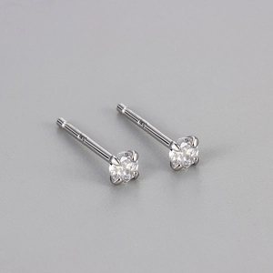 Boucles d'oreilles classiques en argent sterling S925 avec zircons ronds étincelants