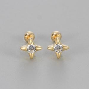 Minimalistische goldene Stern-Ohrstecker mit Zirkonia und Schraubverschluss für Damen