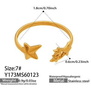 Detail view of gold stainless steel star ring showing size 7 measurements and weight info
