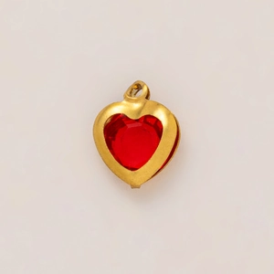 Colgante de corazón de acero inoxidable chapado en oro 18K con cristal rojo facetado