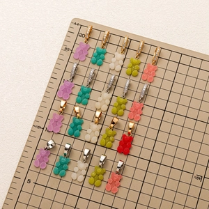 Colorful resin bear pendants in various macaron shades with gold and silver metal buckles