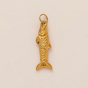 18k gold plated stainless steel fish pendant with detailed scales and top ring for DIY jewelry