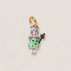 Grazioso ciondolo gatto bianco con vestito a pois verdi e anello dorato per gioielli DIY
