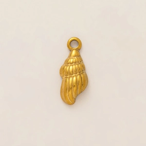 Detailed close-up of a 18K gold plated conch shell pendant for DIY jewelry making