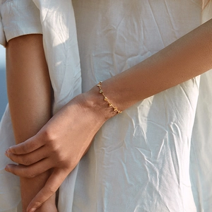 Sweet Minimalist Copper 18K Gold Plated Heart Chain Bracelet For Women Elegant Small Fresh Heart Dangle Bracelet Jewelry