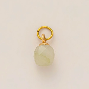 Pendentif en acier inoxydable plaqué or 18K avec pierre de naissance facettée vert clair