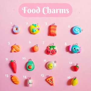 Set di 16 ciondoli alimentari colorati in resina con ciambelle e frutta per gioielli fai-da-te