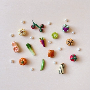 Colorful 18K gold-plated stainless steel vegetable pendants with glossy finish charms