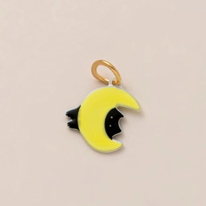 Feiner Kupfer-Anhänger mit gelbem Mond und schwarzer Fledermaus für Halloween-Schmuck