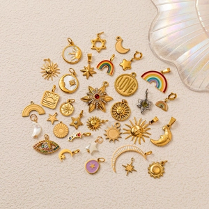 Dijes celestiales minimalistas con estrellas luna y arcoíris para joyería hecha a mano