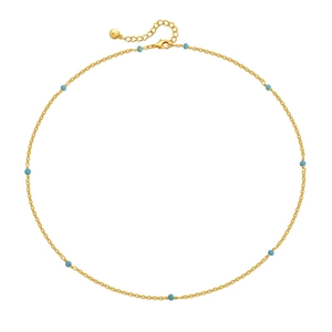 Bohemian 18K vergulde ketting met kleine blauwe kralen aan een fijne ketting
