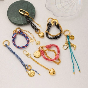 Western Vintage Braided Rope Bag Charm For Women Fashion Gold Plated Copper Heart Horseshoe Smile Face Pendants Handbag Keychain Accessory