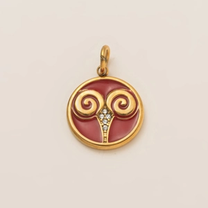 Pendentif en acier inoxydable plaqué or 18K avec émail rouge et cristaux blancs