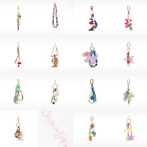 European Retro Multi-Charm Bag Pendant For Women Alloy Resin Star Heart Crab Shell Dog Fabric Embroidered Bag Accessory