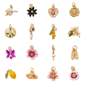 Collier Pendentif Fleur Fruit en Cuivre Plaqué Or 18K Vintage pour Femmes Émail Ballerine Cœur Künstliche Perle Zirconium Bijoux Cadeau