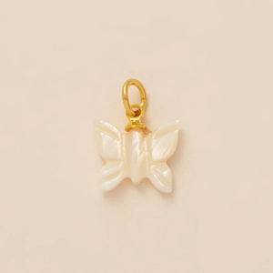Pendentif papillon minimaliste en acier inoxydable doré 18K avec nacre blanche