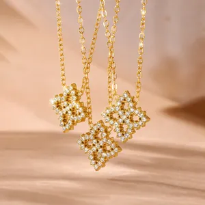 Edelstahl Zirkonia Schneeflocke Anhänger Halskette Und Armband Leicht Luxus Vergoldet Schmuck Kollektion Für Damen