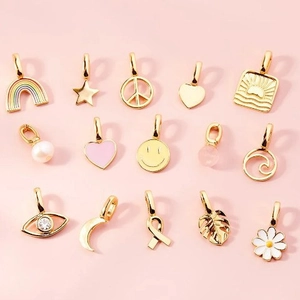 Pendentifs DIY en acier inoxydable plaqué or 18k avec motifs arc-en-ciel, étoile et cœur